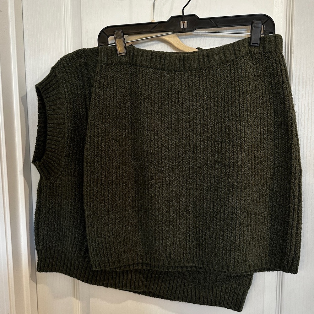 Universal Threads Sweater Set Size Medium - image 5